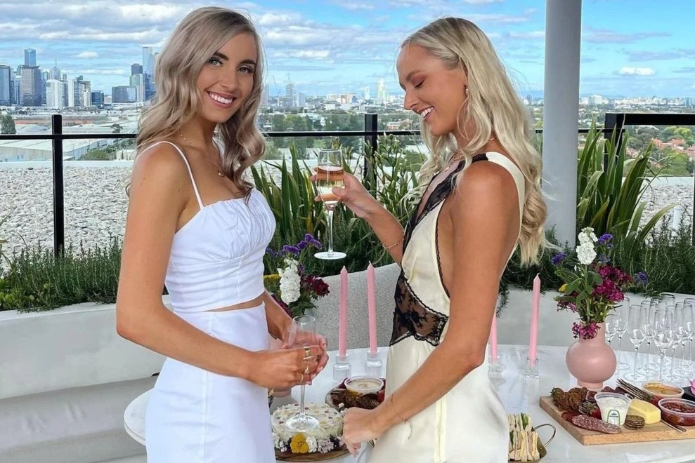 Chu quan to blogger doi an mien phi de doi bai dang hinh anh