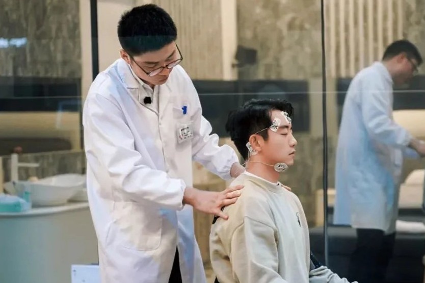 Nguoi Trung Quoc vung tien van khong mua duoc giac ngu ngon hinh anh