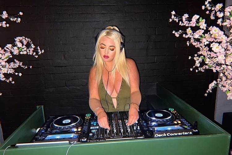 hot girl phau thuat tham my anh 3