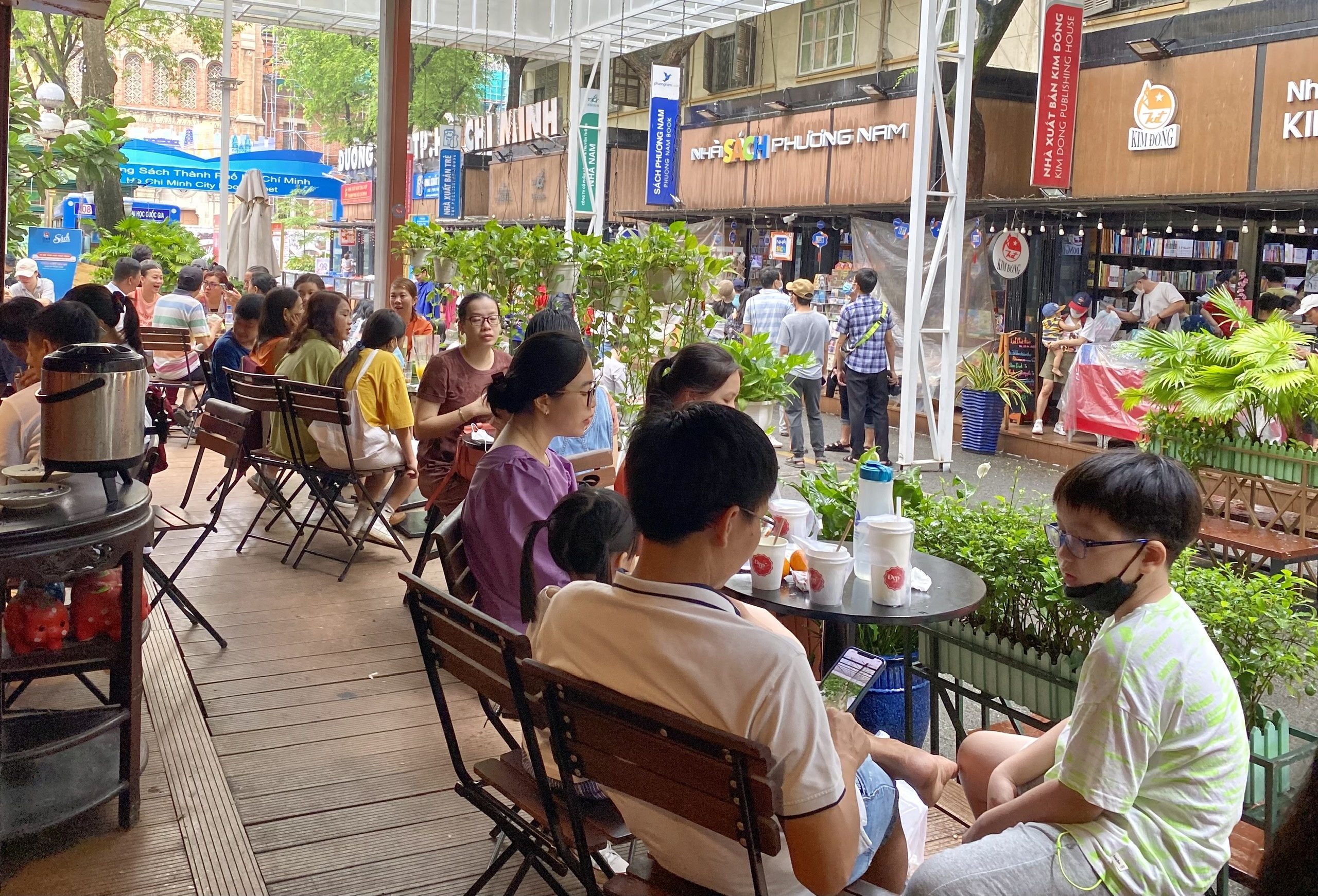đi nhà sách ảnh 9 di nha sach anh 9
