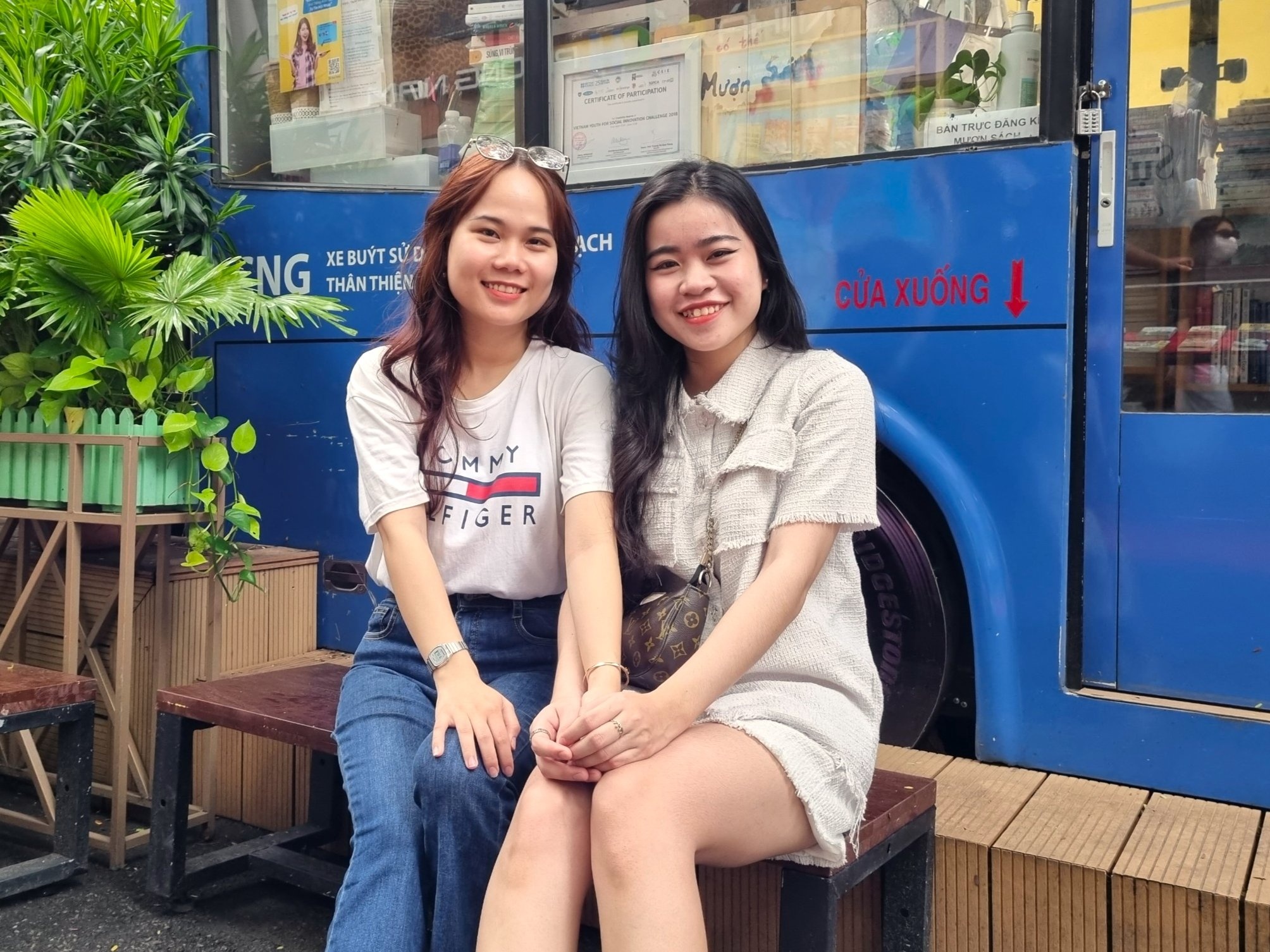 đi nhà sách ảnh 6 di nha sach anh 6
