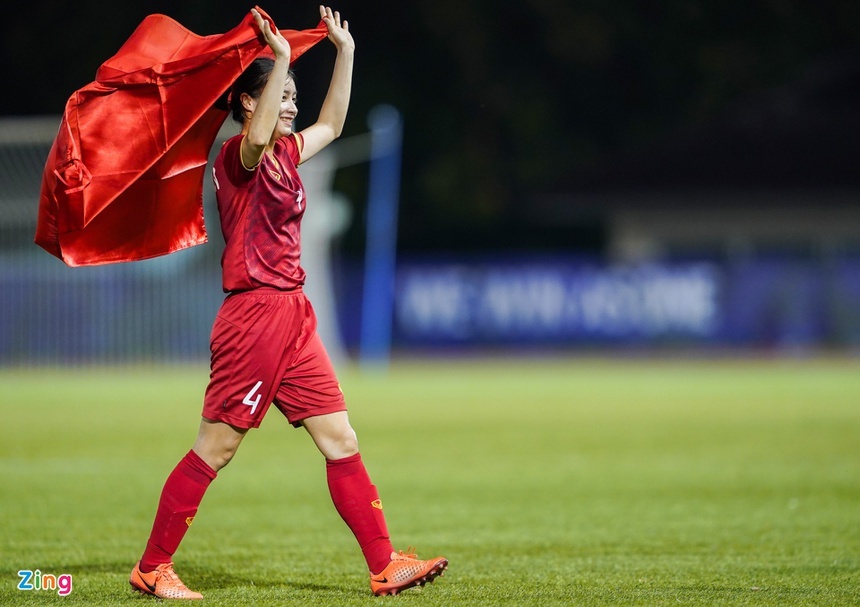 doi tuyen bong da nu quoc gia anh 1