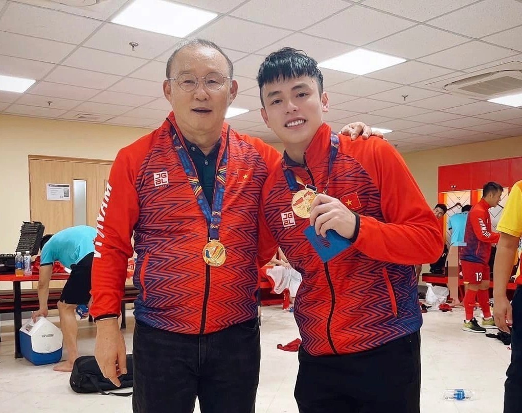 tro ly ngon ngu cua thay Park anh 1