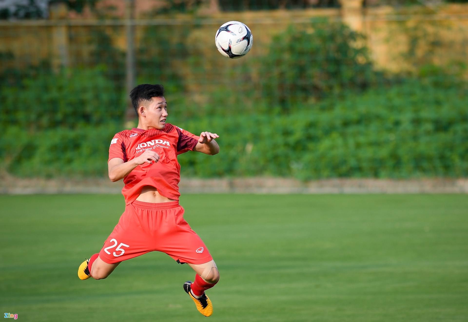 Nham Manh Dung ghi ban anh 5