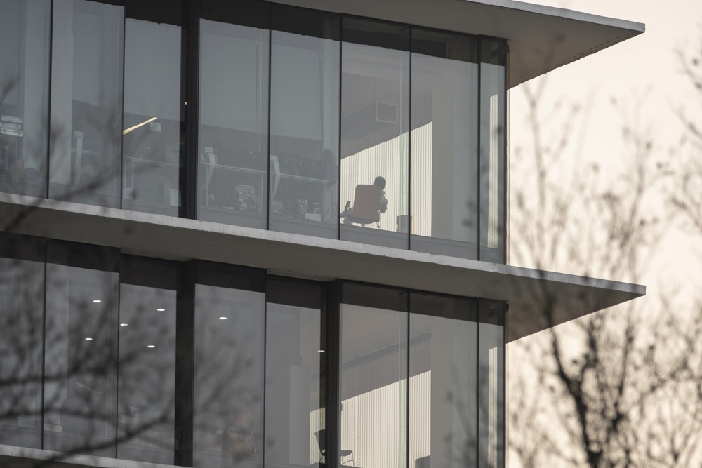 phot alibaba quay roi anh 2