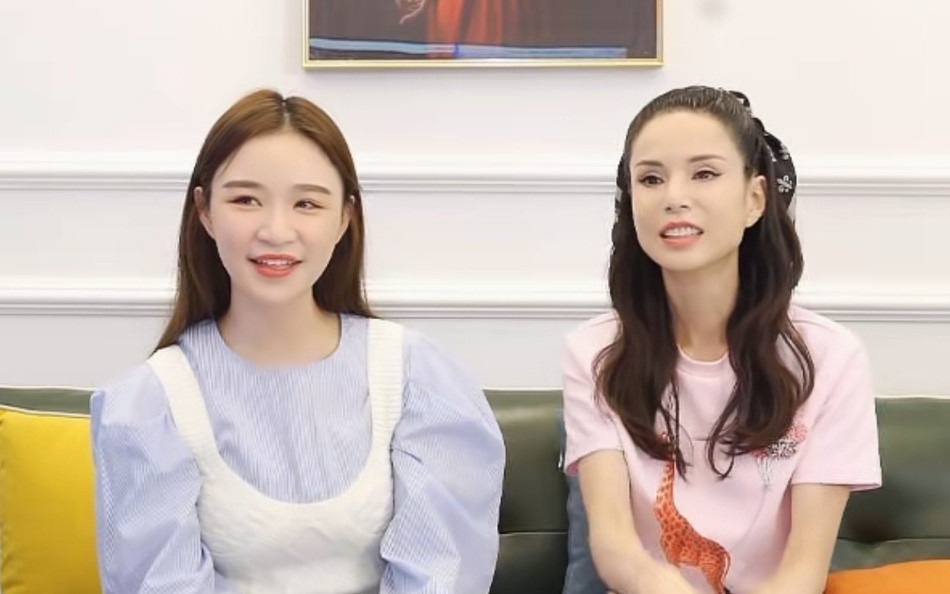 Hang loat sao Trung Quoc bo nghe, di livestream ban hang hinh anh