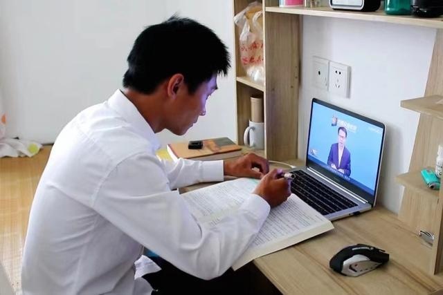 shipper Trung Quoc trung tuyen thac si anh 3