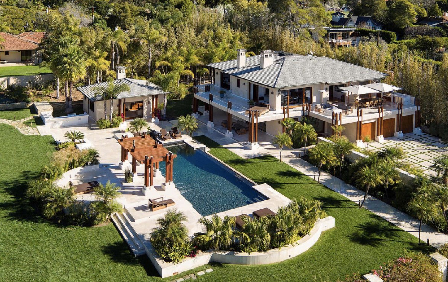 ty phu cong nghe my anh 3