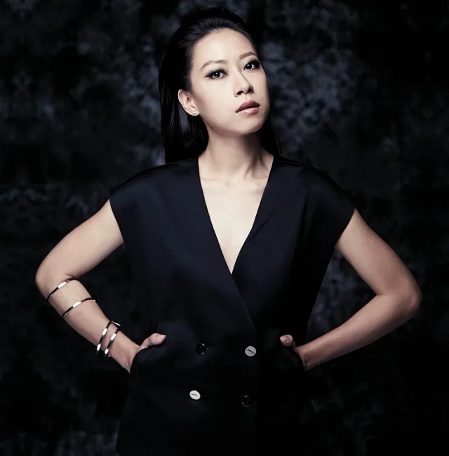 nu phi cong chien dau anh 3