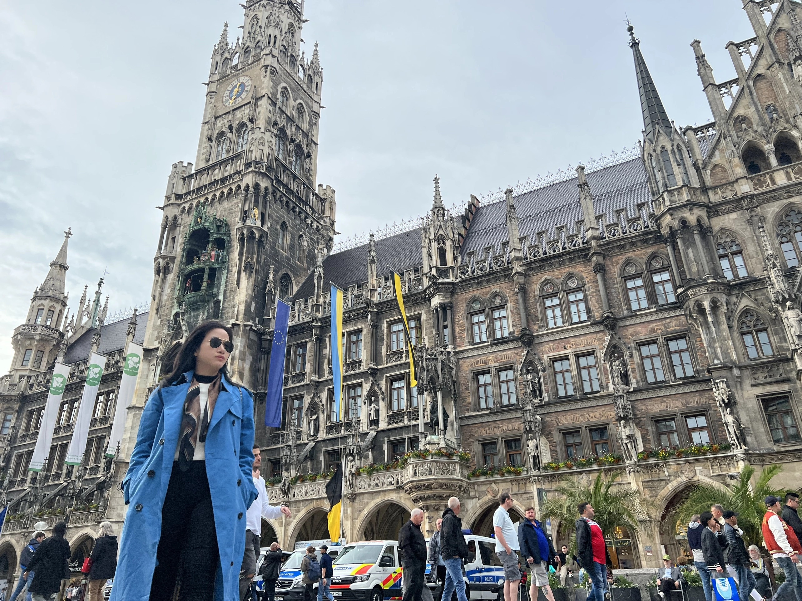 vợ chồng du lịch châu Âu ảnh 2 vo chong du lich chau Au anh 2