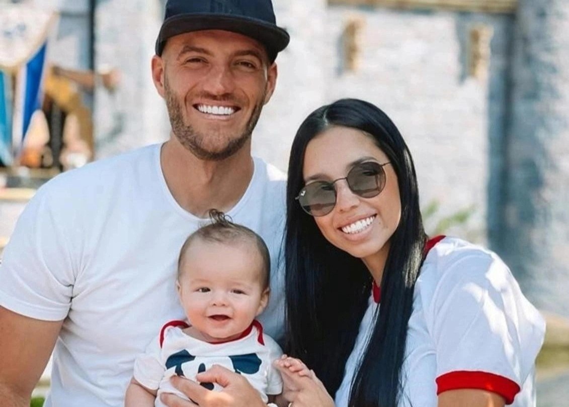 Ban het tai san de du lich vong quanh the gioi hinh anh