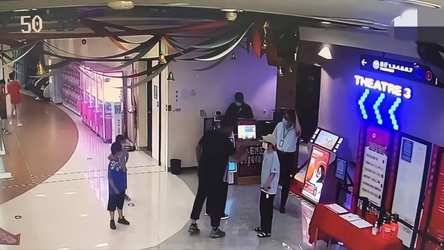 dap vao ghe xem phim anh 2