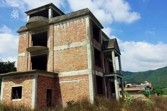 xay nha voi ban anh 2