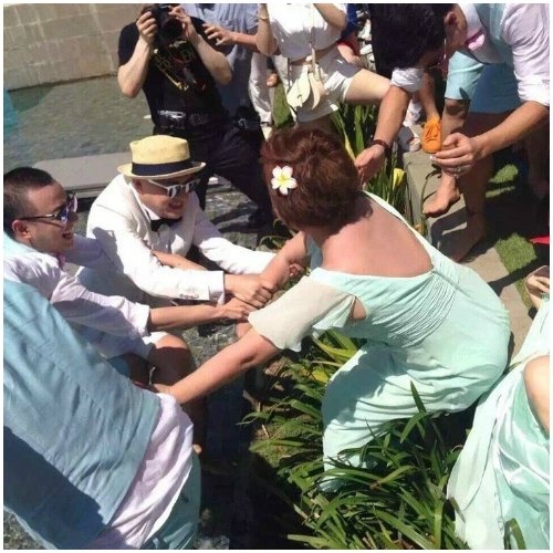 to chuc dam cuoi anh 2