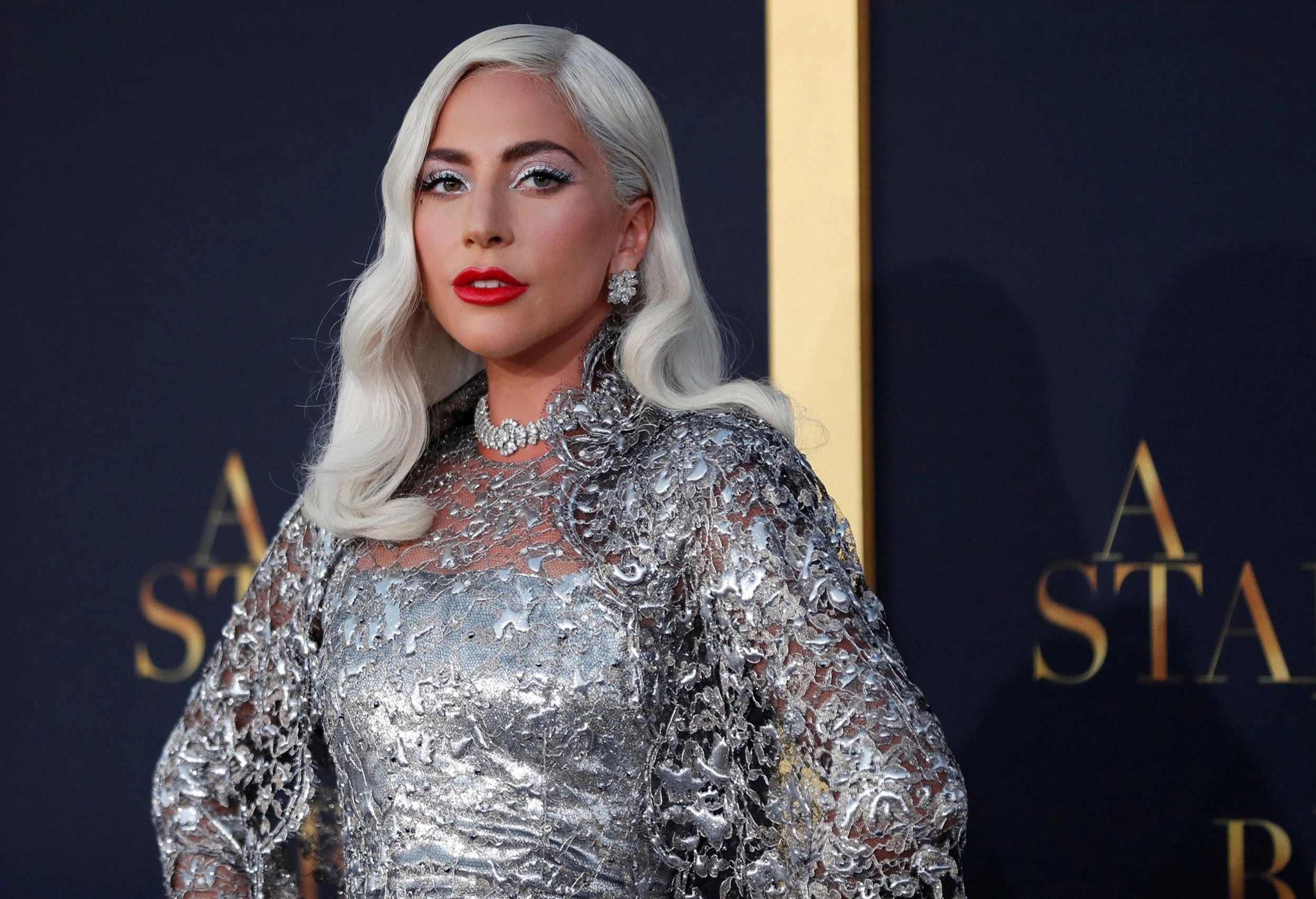 Nhung ngoi sao co trieu USD van san sale, mua giam gia hinh anh