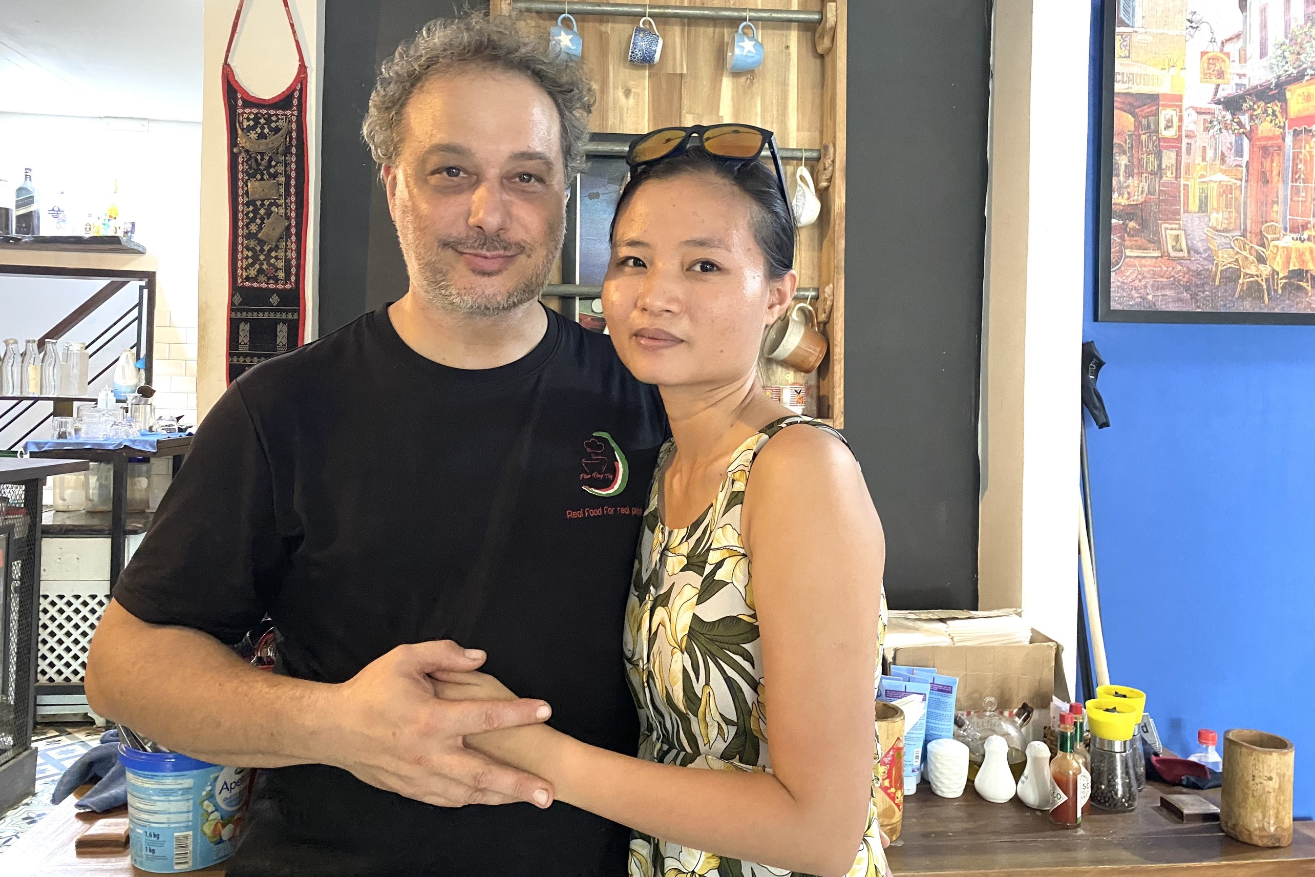 ong Tay nau pho anh 1