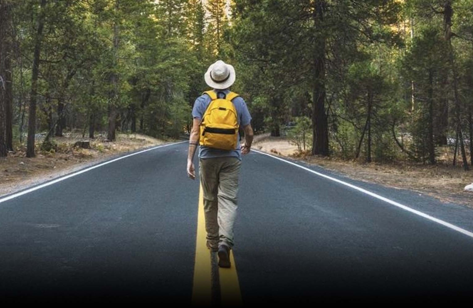 Tap chi hang dau ve du lich ngung san xuat phien ban tieng Trung hinh anh