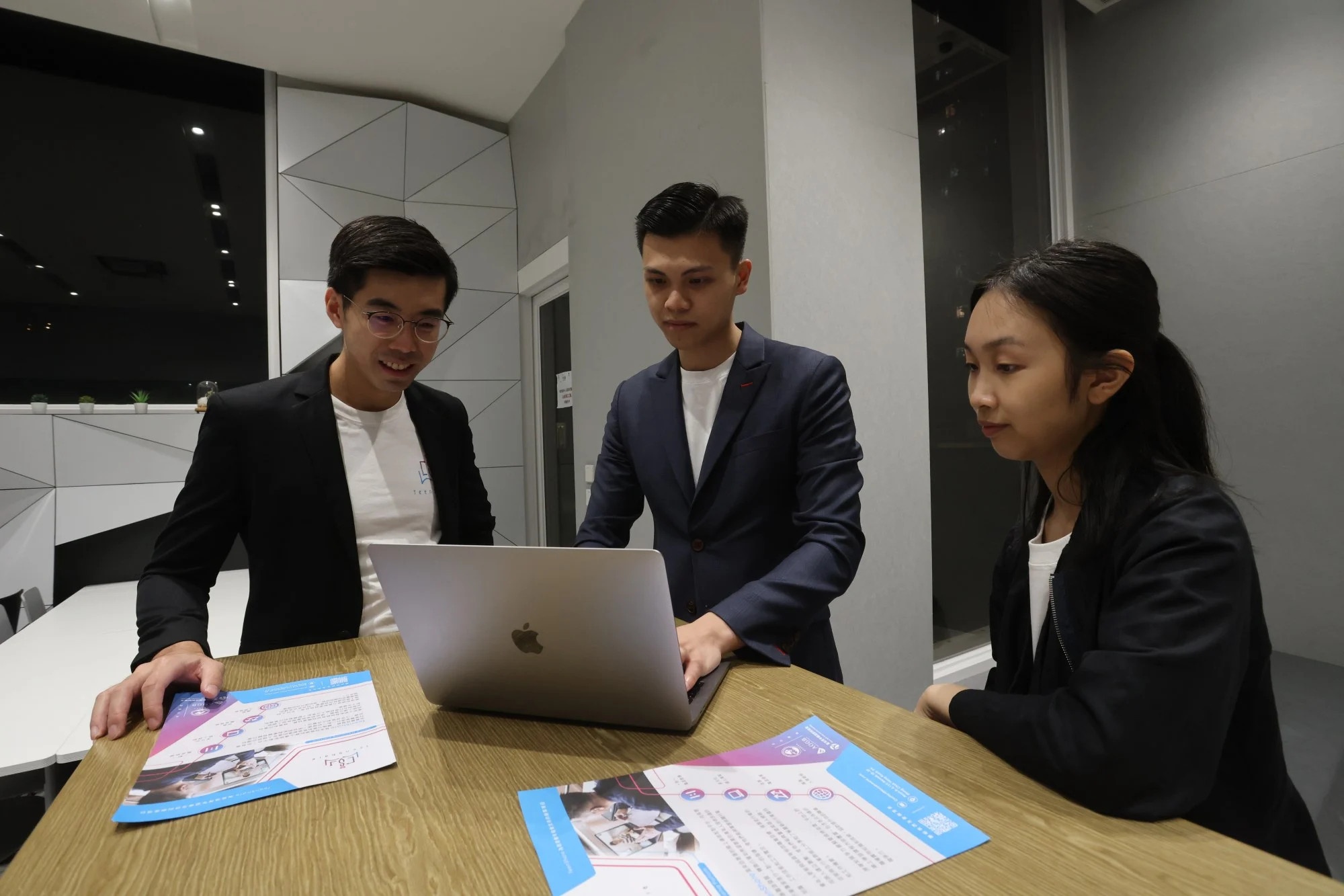 nha o hong kong anh 3