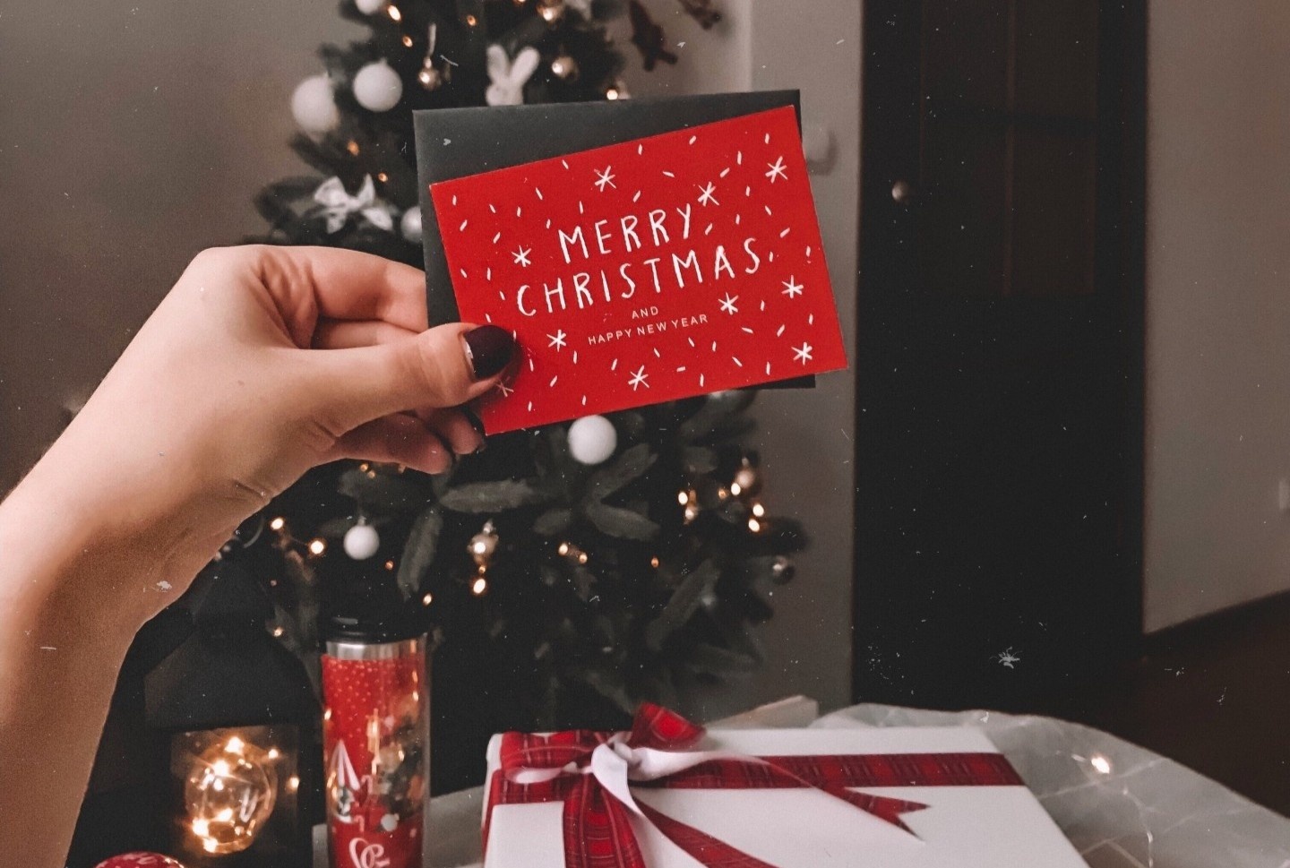 Tan huong Giang sinh mot minh hinh anh