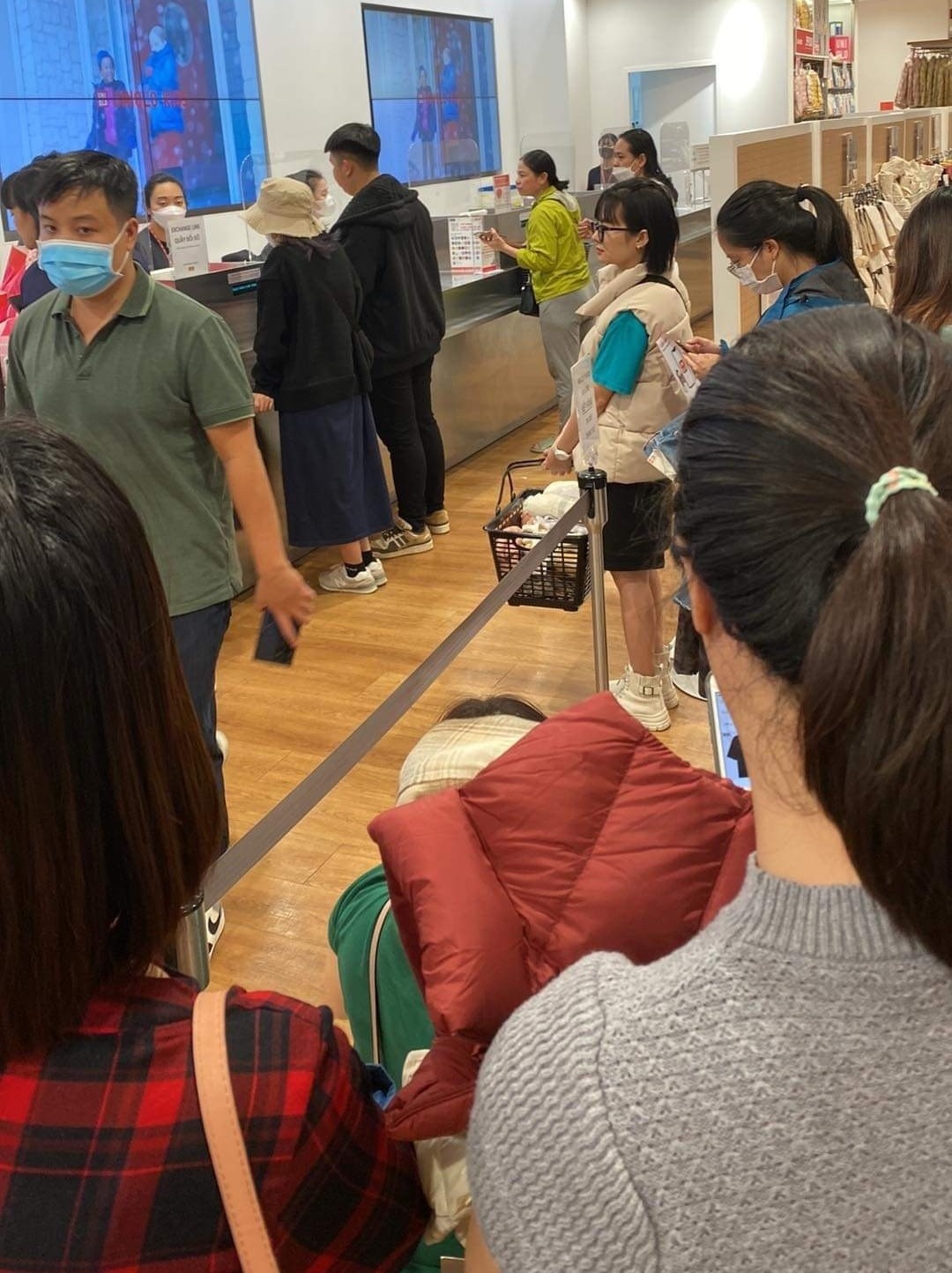 mua sam dip tet anh 4