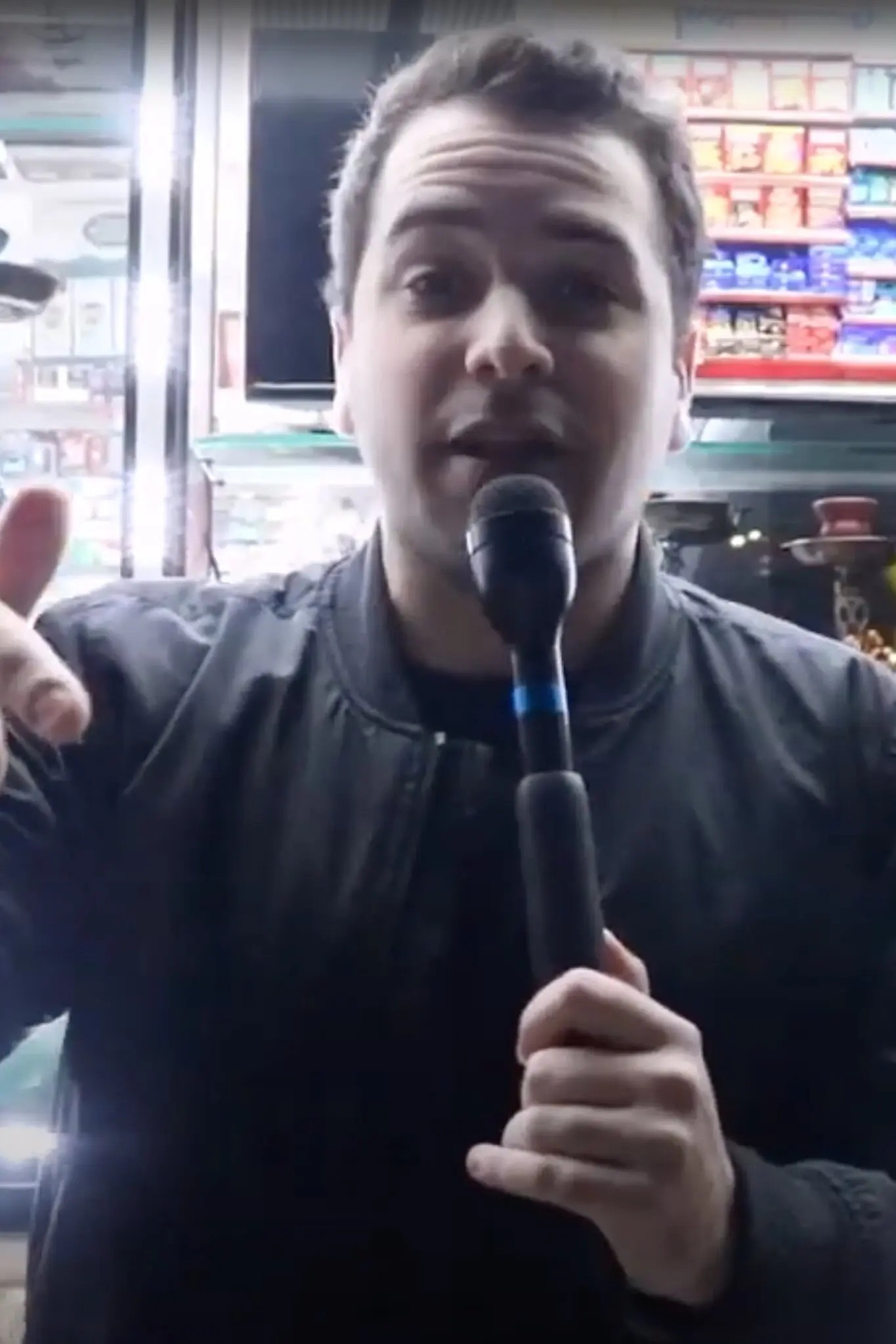 TikToker mat tien anh 2