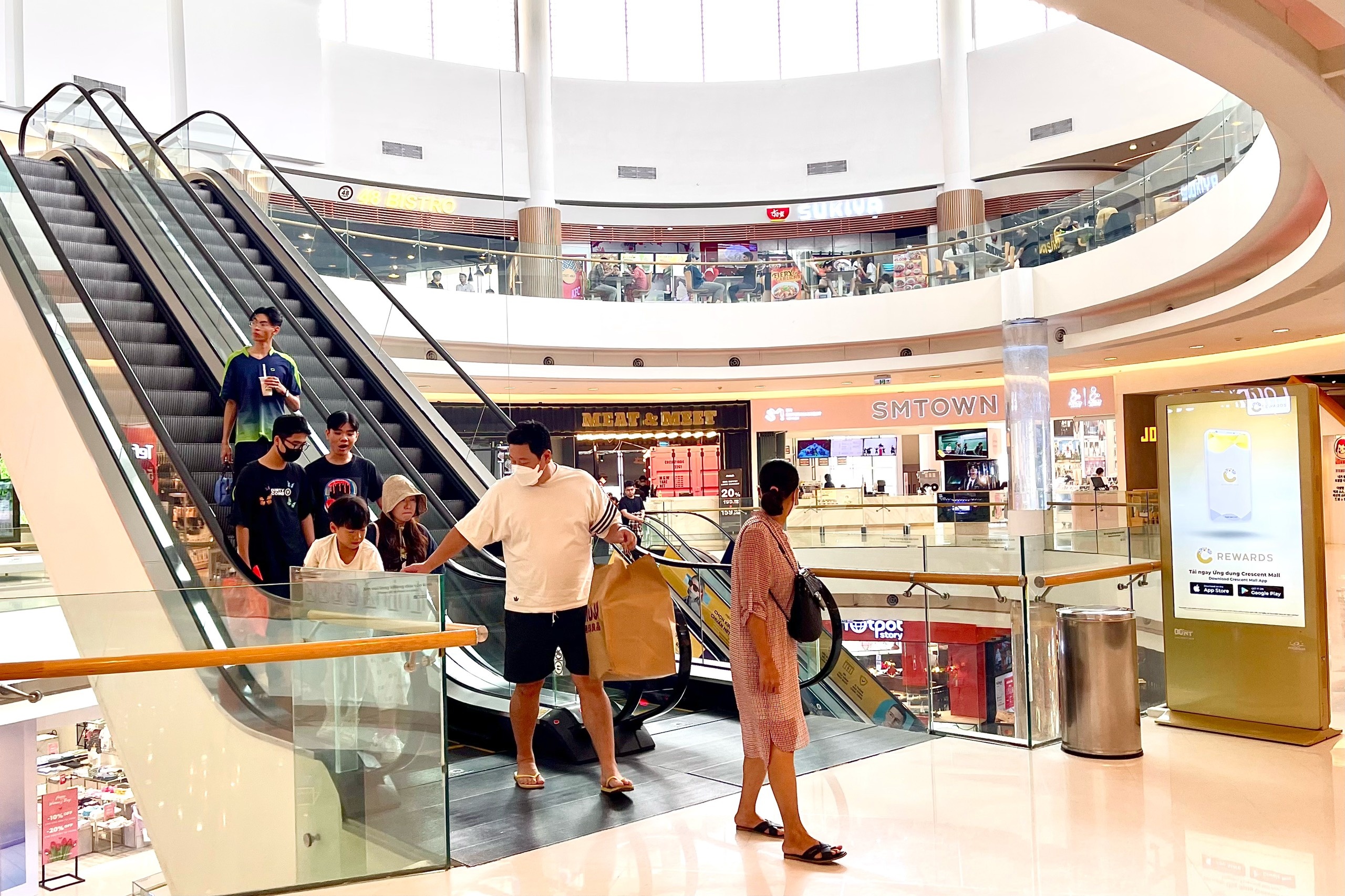 trung tam thuong mai anh 8