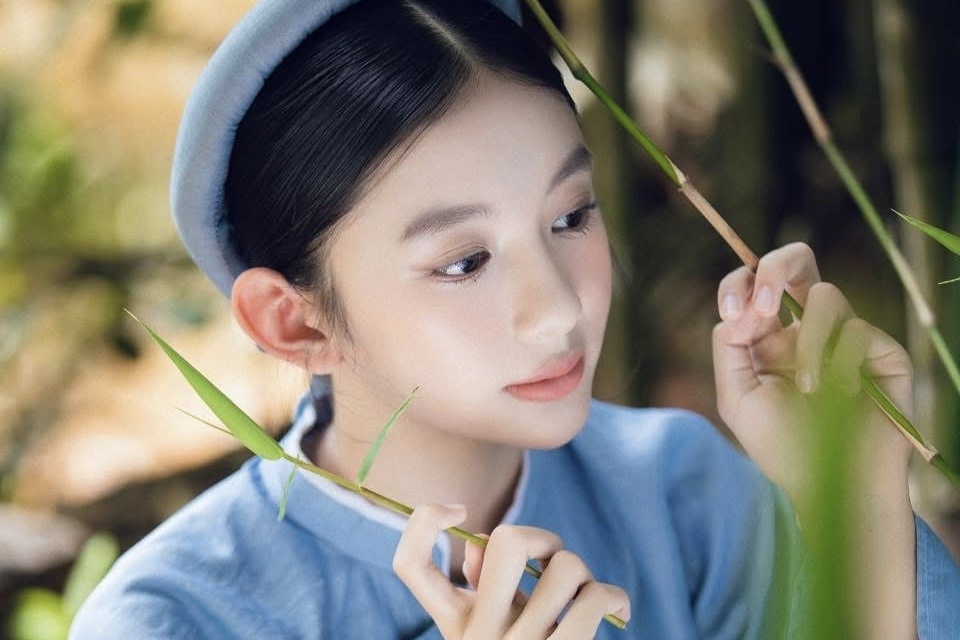 Nhan sac trong treo tuoi 15 cua con gai Hoa hau Ngoc Diem hinh anh