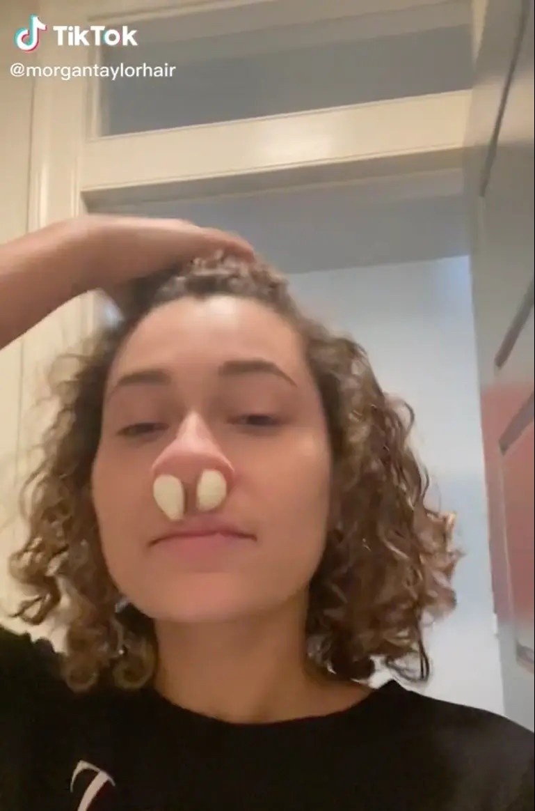 nhet toi vao mui anh 1