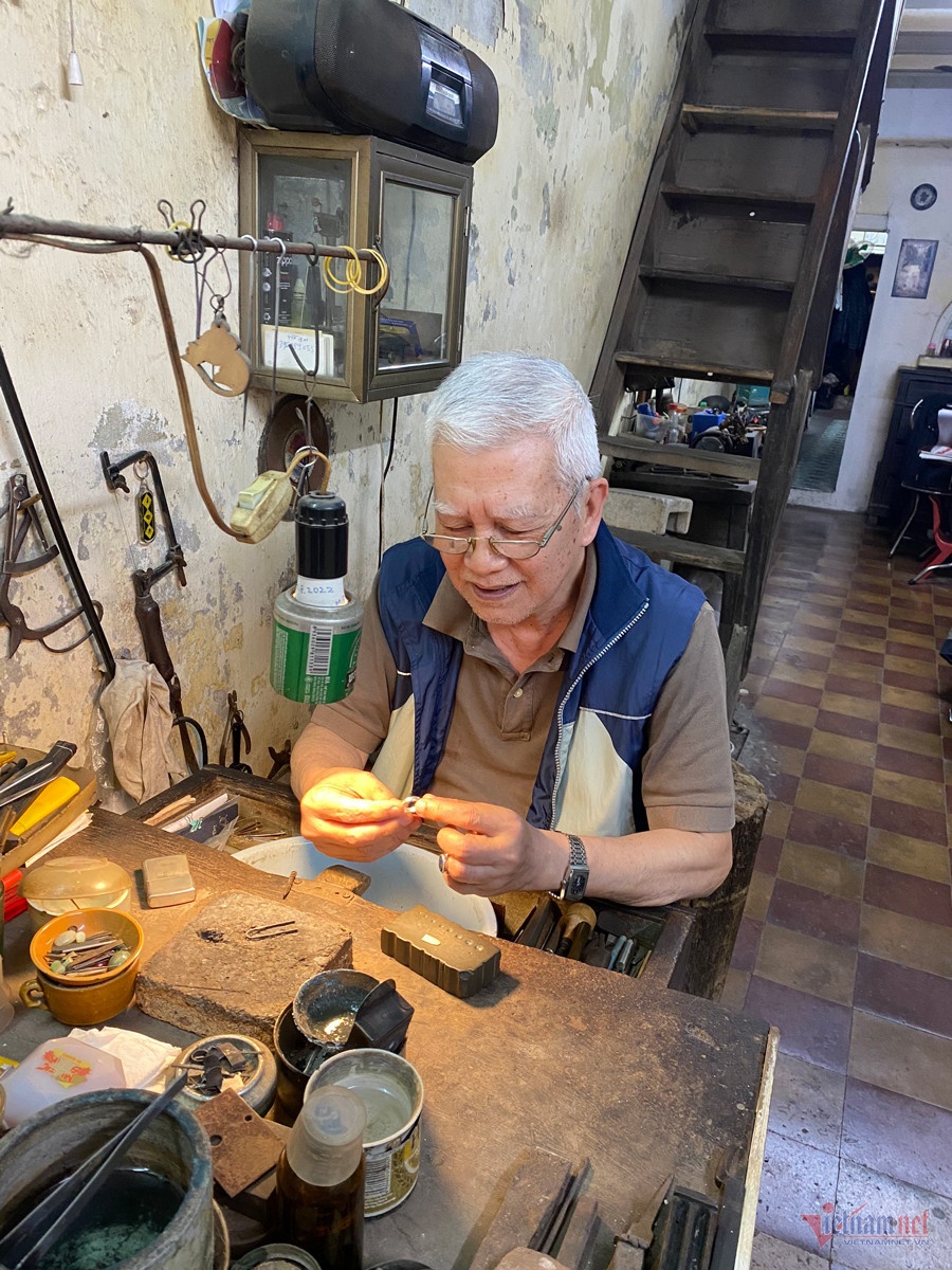 ông Nguyễn Chí Thành ảnh 10 ong Nguyen Chi Thanh anh 10