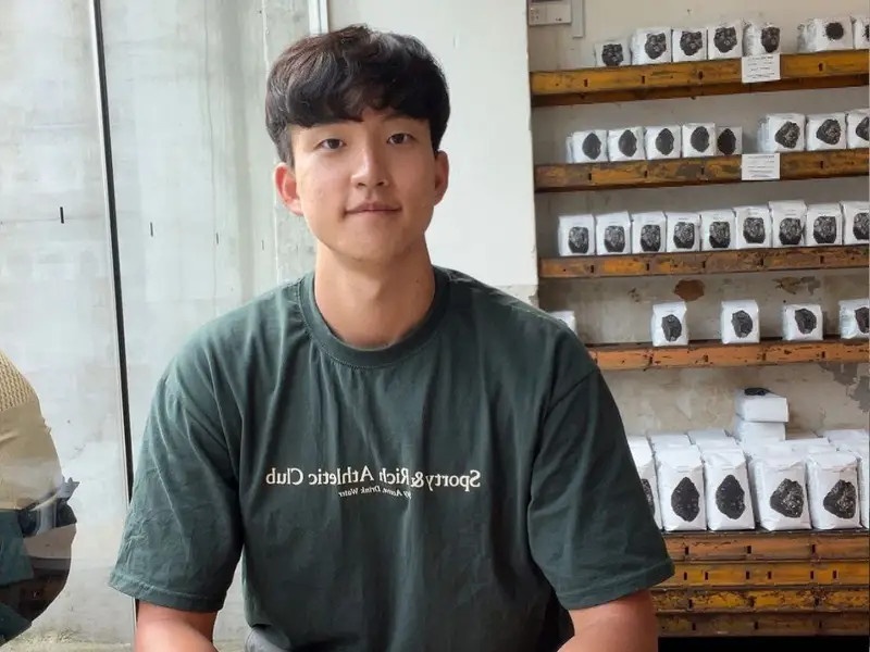 nguoi tre mua nha anh 1