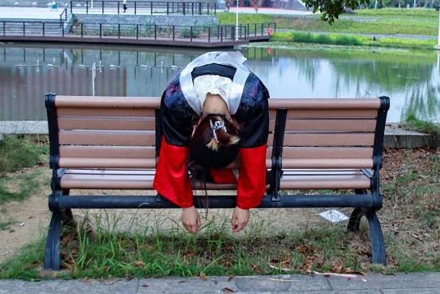 Trao luu chup anh tot nghiep ky la gay sot o Trung Quoc hinh anh