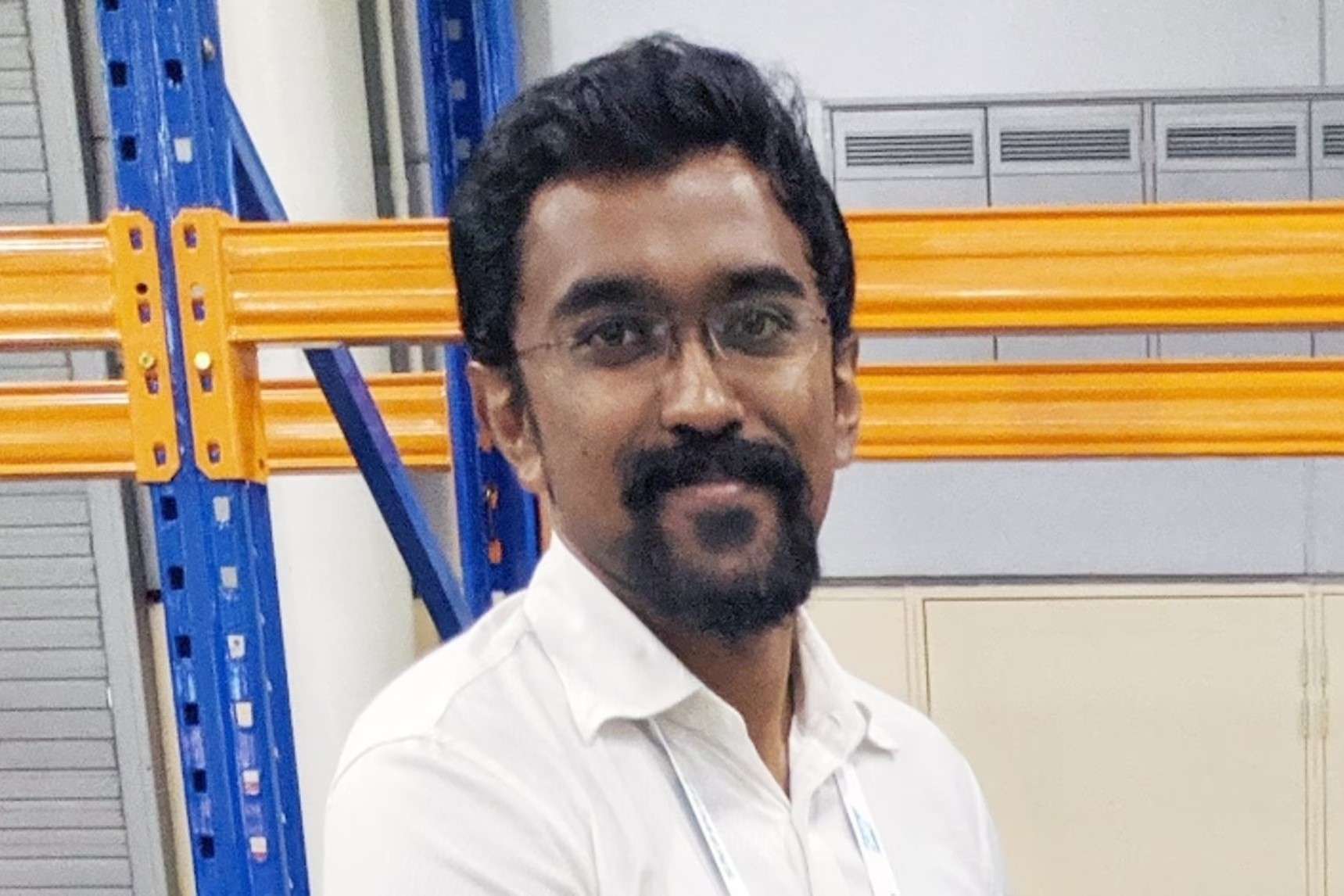 Anh chang kien ban gai, doi hon 2 trieu USD vi bi tu choi tinh cam hinh anh