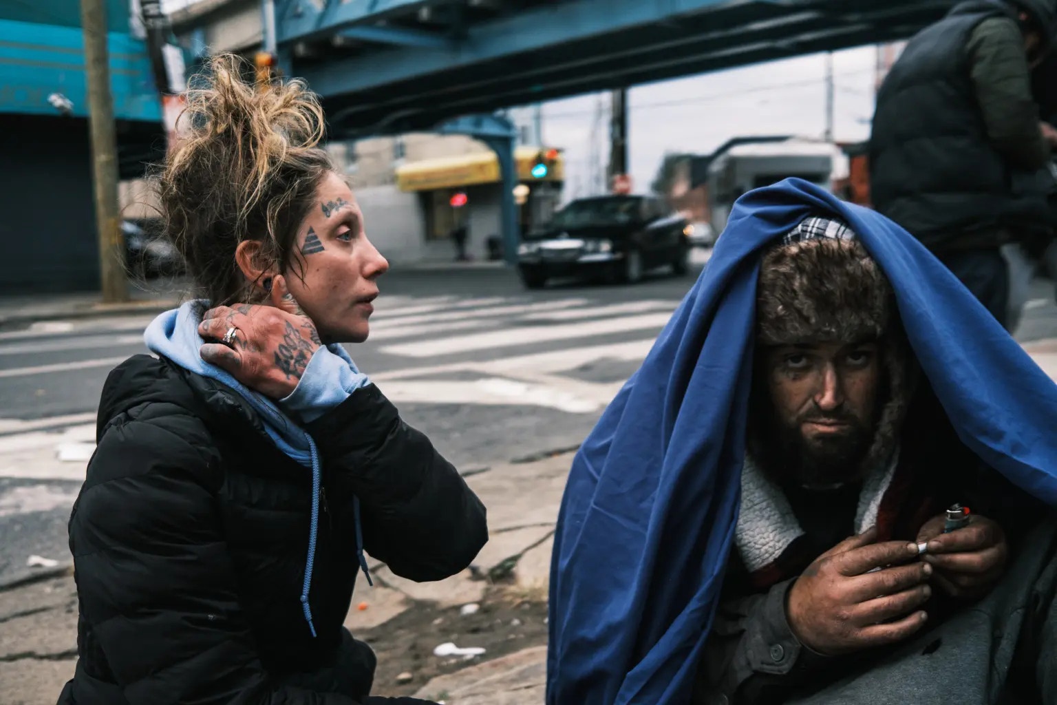 TikToker bi chi trich vi quay phim nguoi nghien o My hinh anh