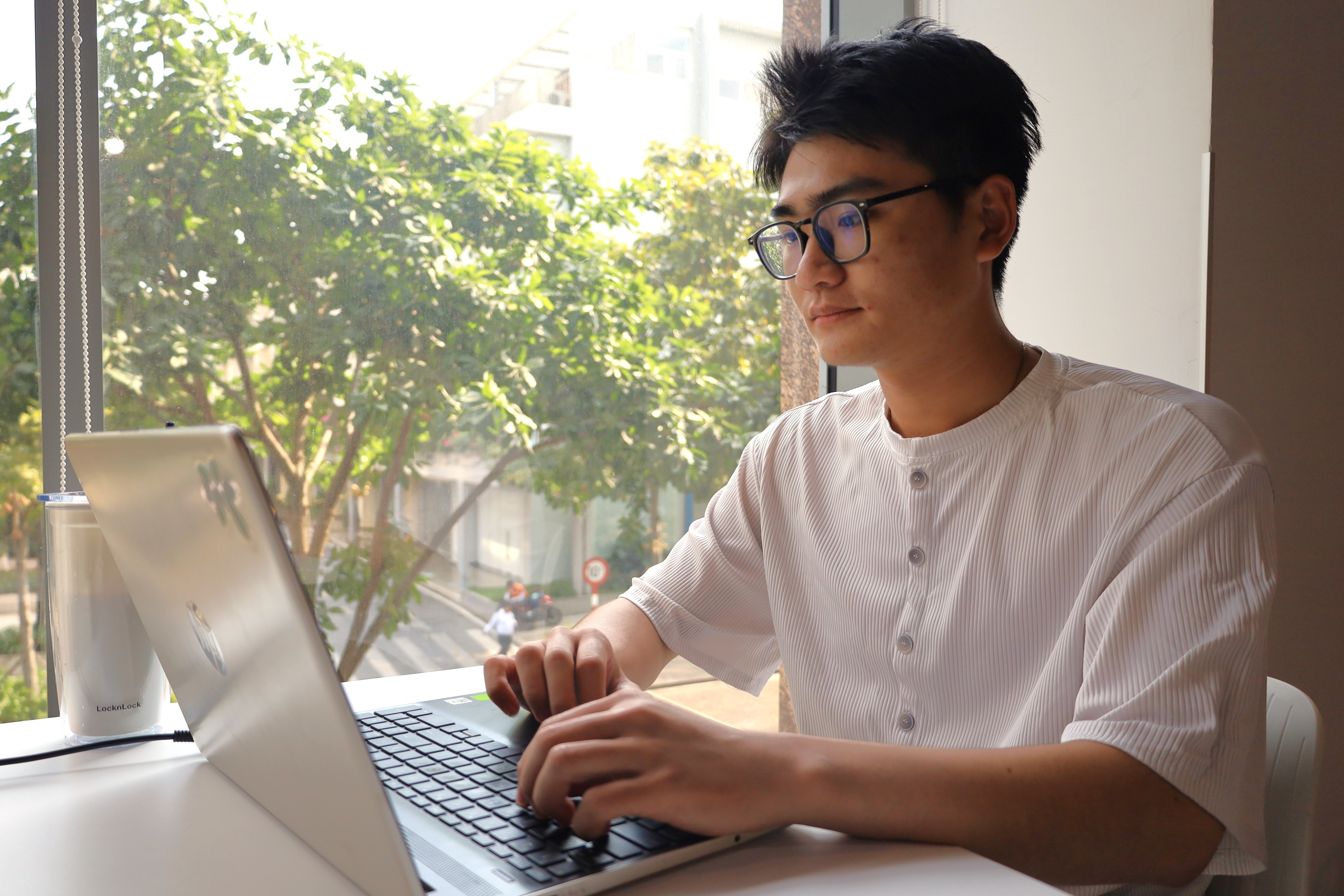 sinh vien di lam anh 2