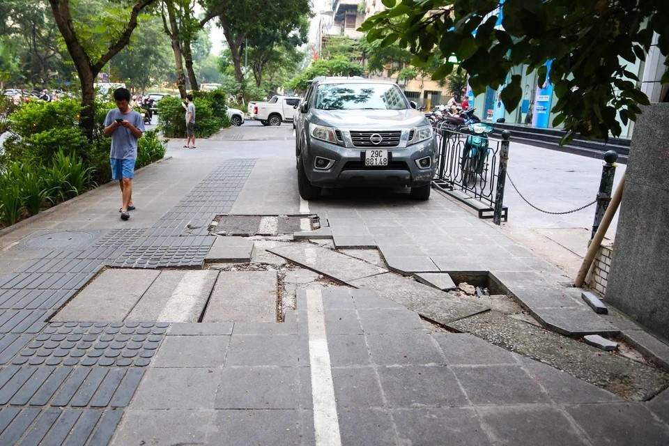 Rao can trong nha ngoai ngo doi voi nguoi khuyet tat hinh anh