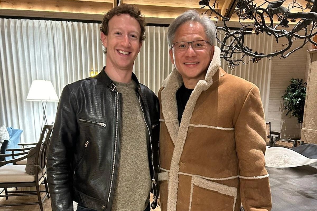 Buc anh Mark Zuckerberg doi ao khoac voi CEO Nvidia gay sot hinh anh