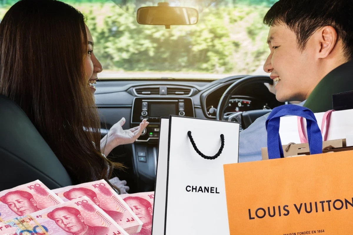 Co gai bi ban trai danh dap da man vi doi lai so qua hon nua trieu USD hinh anh