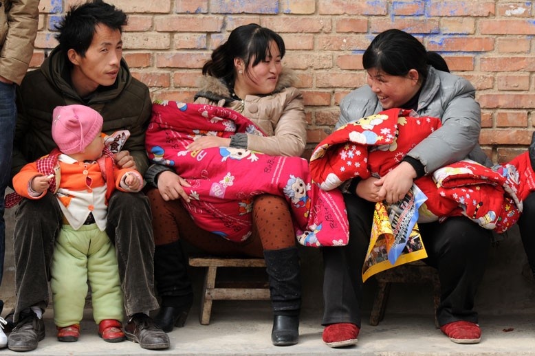 Cuoc khung hoang 'noi doi tong duong' o Trung Quoc hinh anh