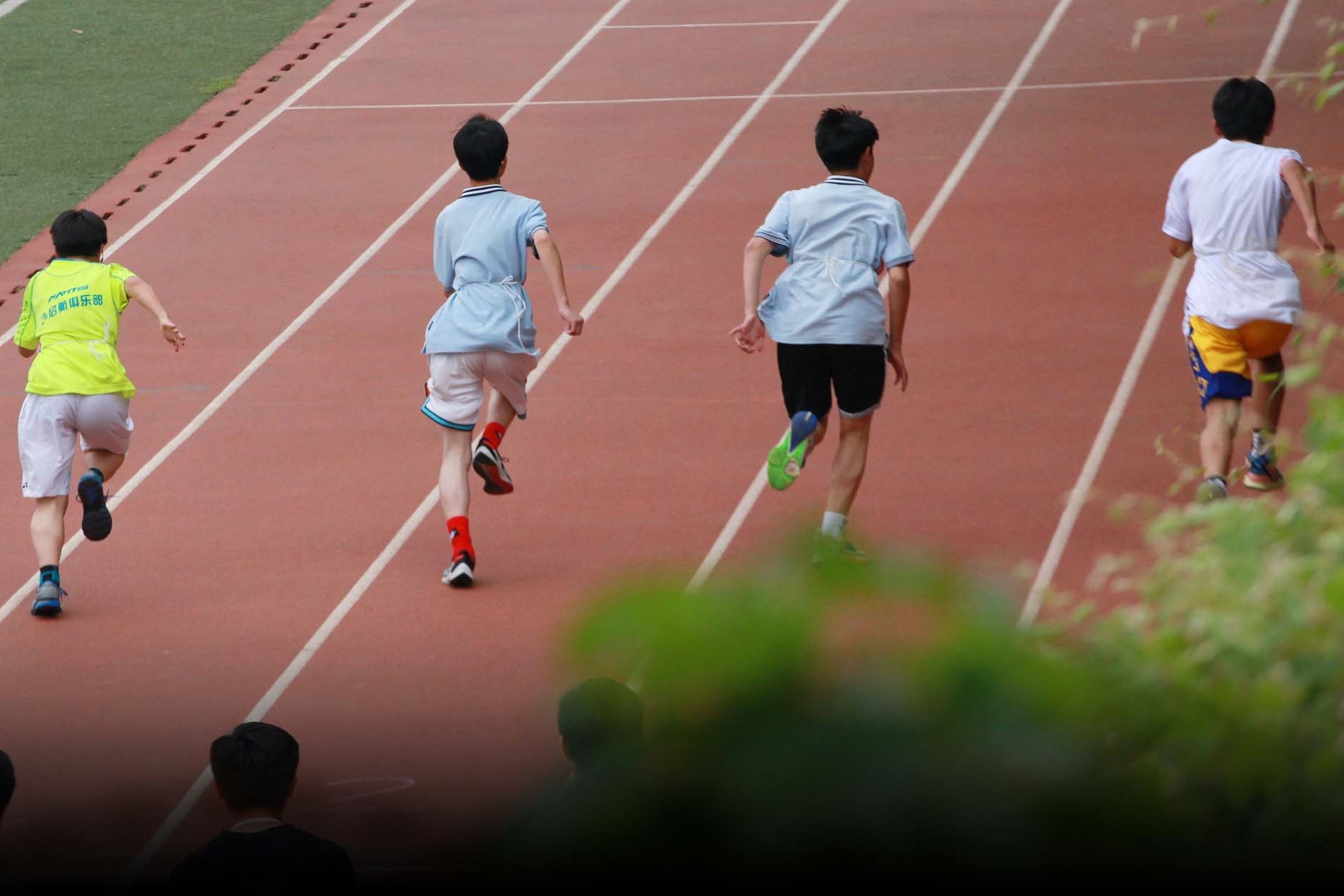 Loai 'nuoc than' nhieu phu huynh Trung Quoc cho con uong de chay nhanh hinh anh