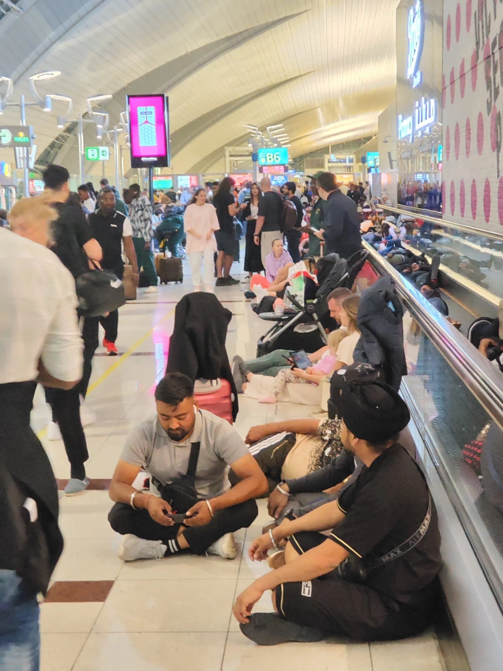 lu lut o dubai anh 2