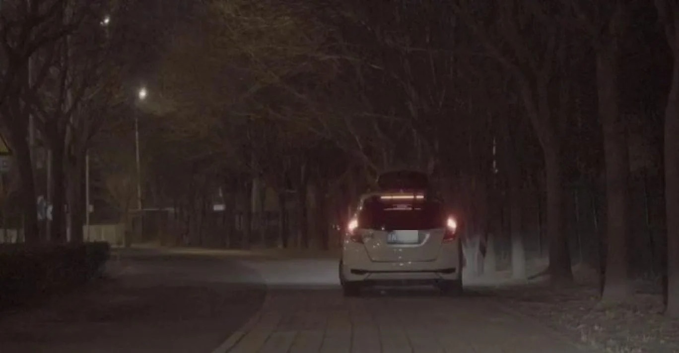 song tren o to anh 1