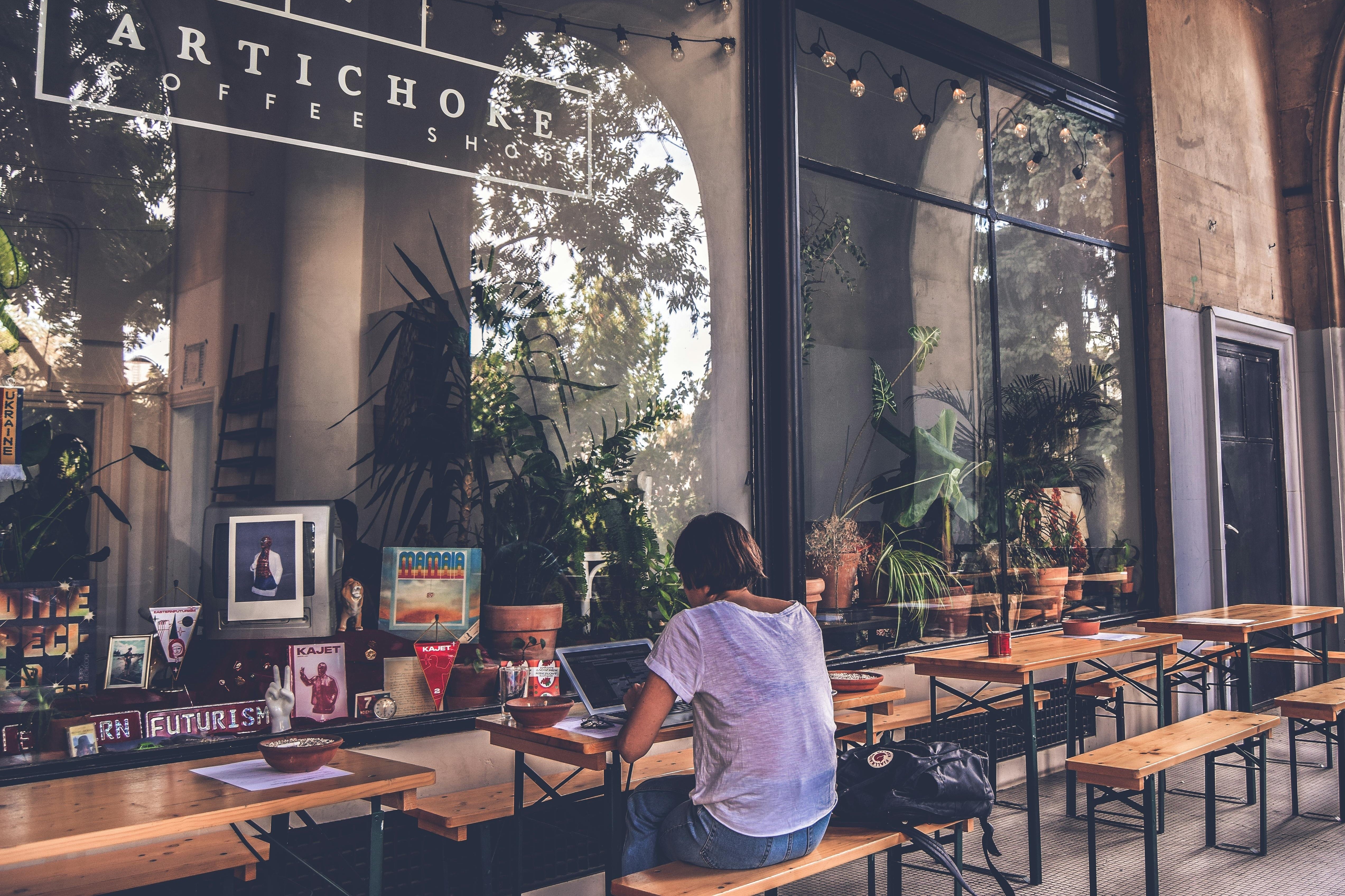 Trao luu tu bo ca phe sang hinh anh