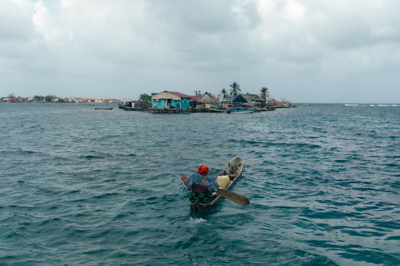 Cuoc di cu khoi nhung hon dao sap bi nuoc bien nhan chim o Panama hinh anh