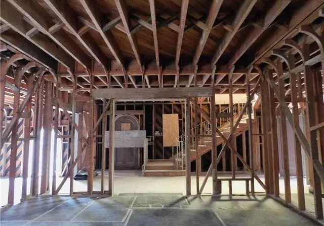 biet thu chet choc anh 2