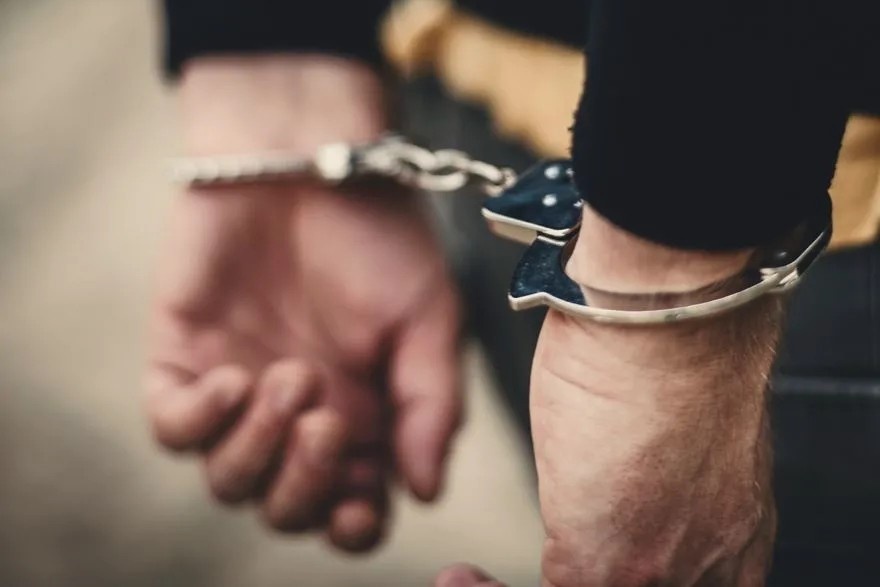 Du khach Duc bi bat giu o Bali hinh anh