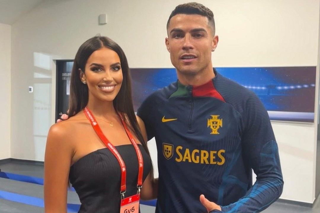 Nu phong vien Slovakia sinh nam 1995 gay sot tai EURO hinh anh