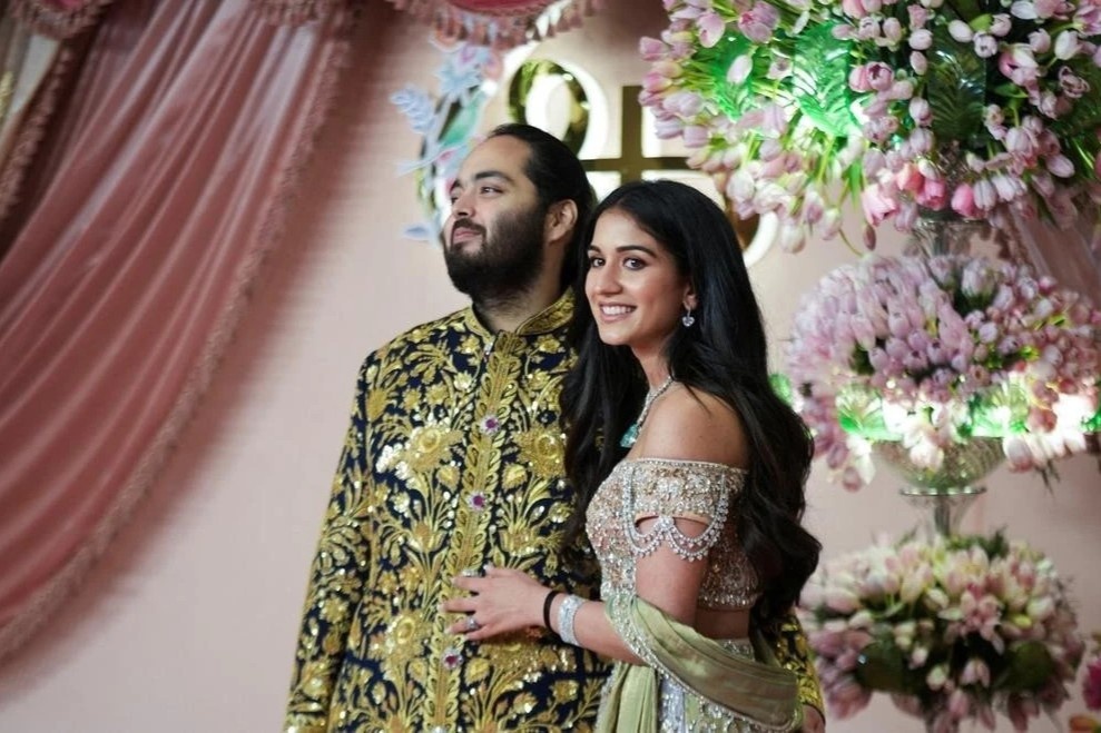 Nhung con so gay soc trong dam cuoi nha ty phu giau nhat chau A hinh anh