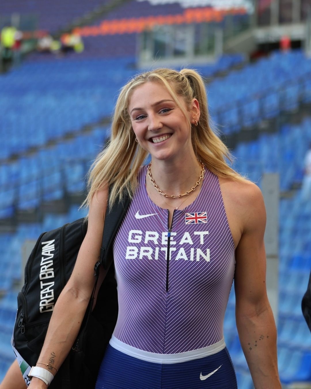 van dong vien quyen ru anh 8