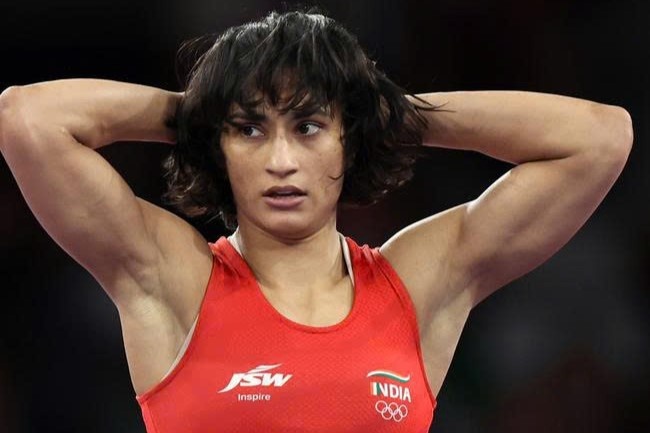 Nu do vat An Do cat toc, rut mau de giam can tranh HCV Olympic hinh anh