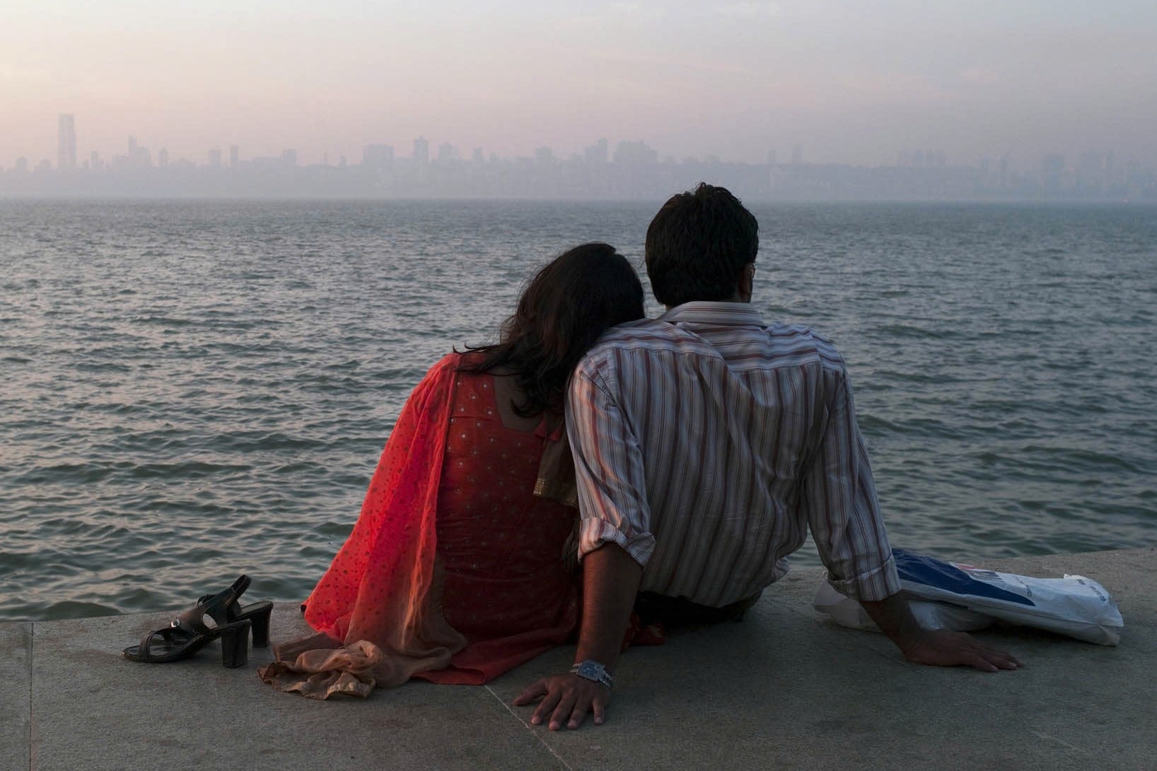 Bi bo tu neu hua hen cuoi xin chi de quan he tinh duc o An Do hinh anh